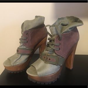 Boutique 9 linen and suede platform heals